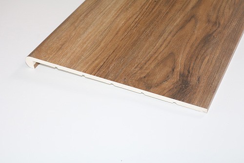 WPC Stair Tread Molding WPC Stair Tread Molding